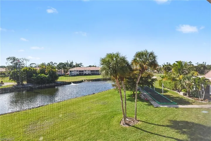200 Forest Lakes Blvd 305, Naples, Florida 34105