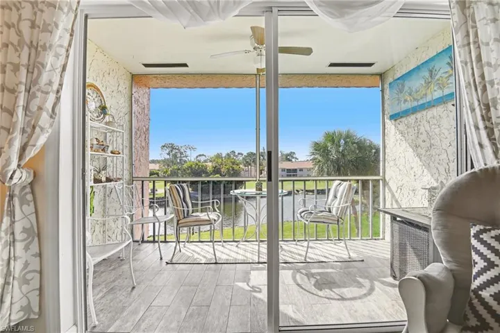 200 Forest Lakes Blvd 305, Naples, Florida 34105