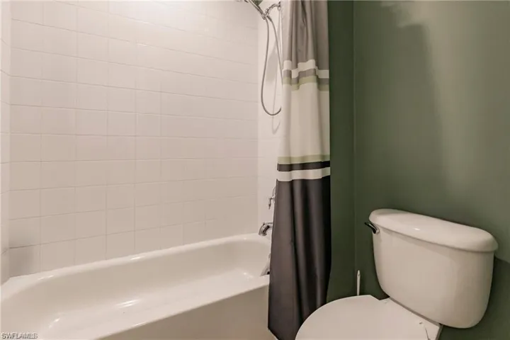 1375  Artesia E DR, Naples, FL 34113