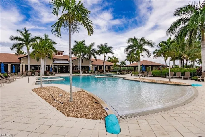 1375  Artesia E DR, Naples, FL 34113