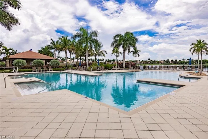 1375  Artesia E DR, Naples, FL 34113