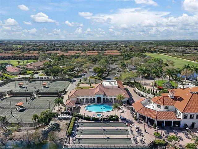 Aerial View of Clubhouse
