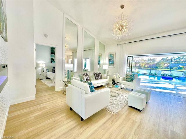 1376 Monarch CIR, NAPLES FL 34116