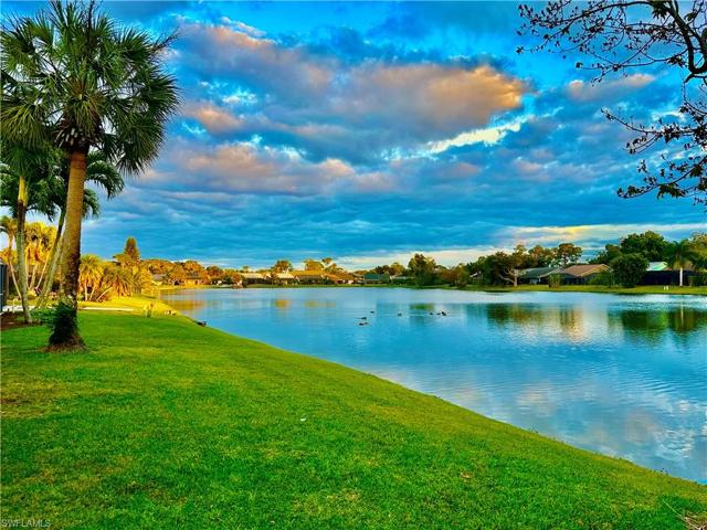 1376 Monarch CIR, NAPLES FL 34116