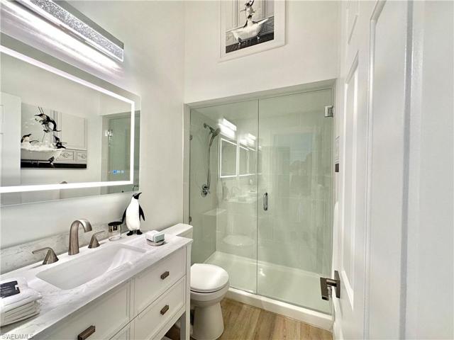 1376 Monarch CIR, NAPLES FL 34116