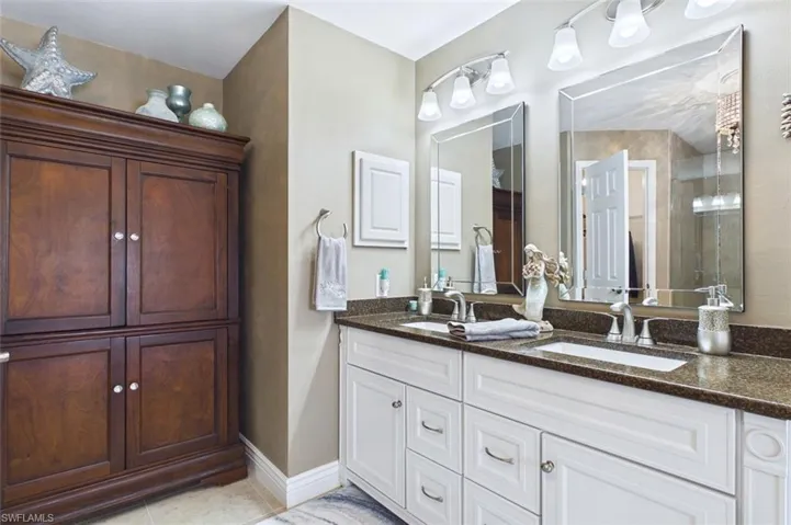 Dual sinks