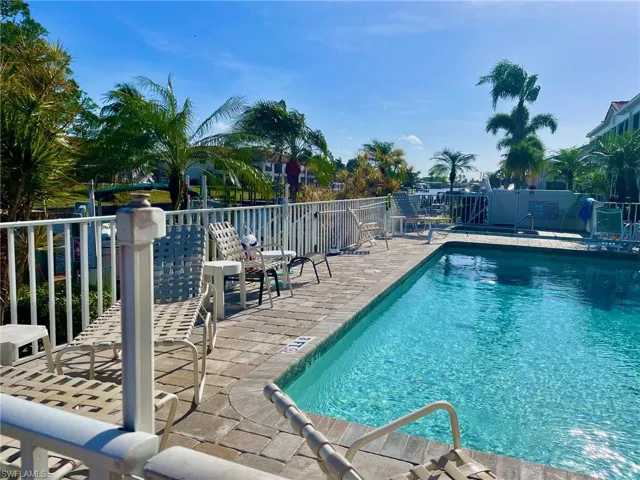 1615 Se 46th Ln # 106, Cape Coral Fl 33904