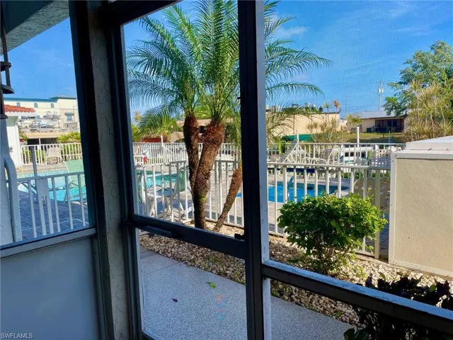 1615 Se 46th Ln # 106, Cape Coral Fl 33904