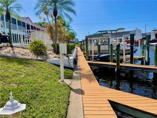 1615 Se 46th Ln # 106, Cape Coral Fl 33904