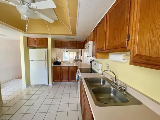1615 Se 46th Ln # 106, Cape Coral Fl 33904