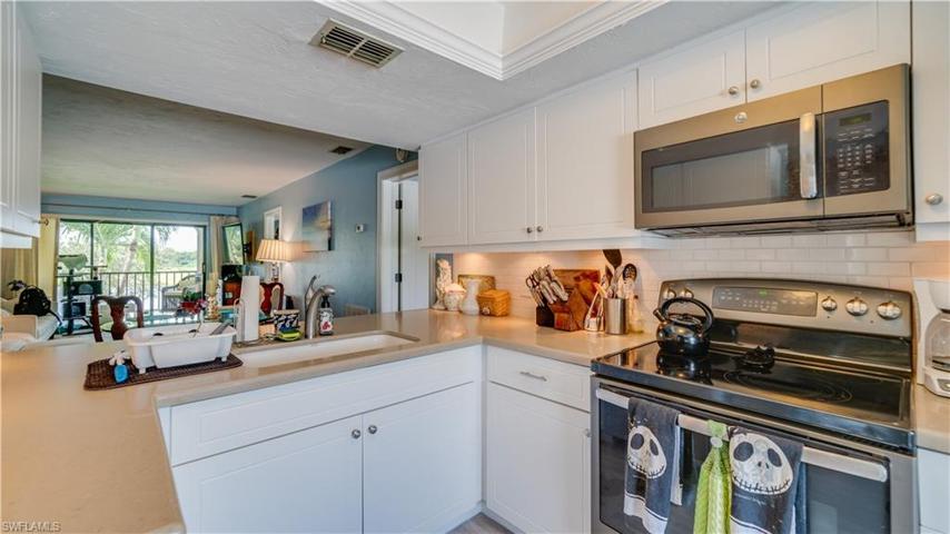 3918  Orange Grove  BLVD, NORTH FORT MYERS, FL 33903