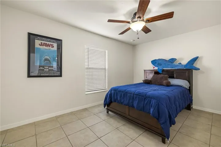 Middle Bedroom with ceiling fan