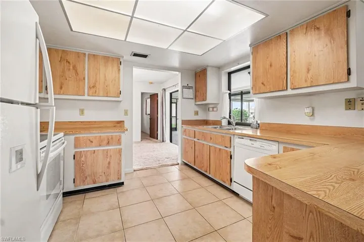 233 Se 31st St, Cape Coral, Florida 33904