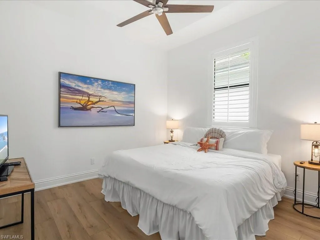 1812 Maywood CT, Marco Island, FL 34145,225062762
