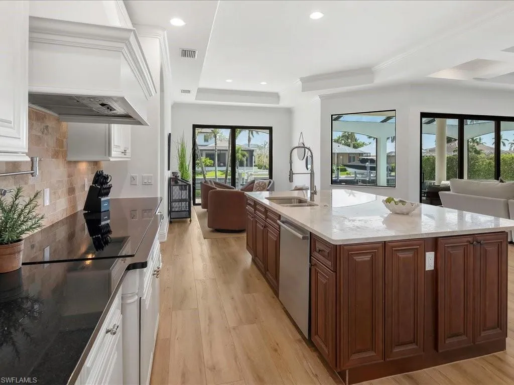 1812 Maywood CT, Marco Island, FL 34145,225062762