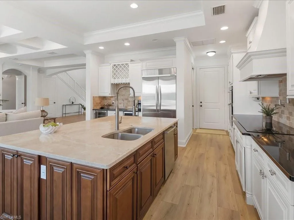 1812 Maywood CT, Marco Island, FL 34145,225062762