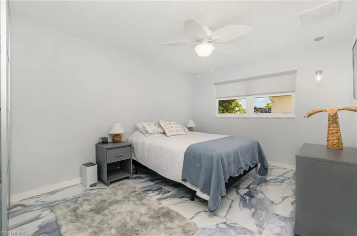 Spacious 2nd bedroom