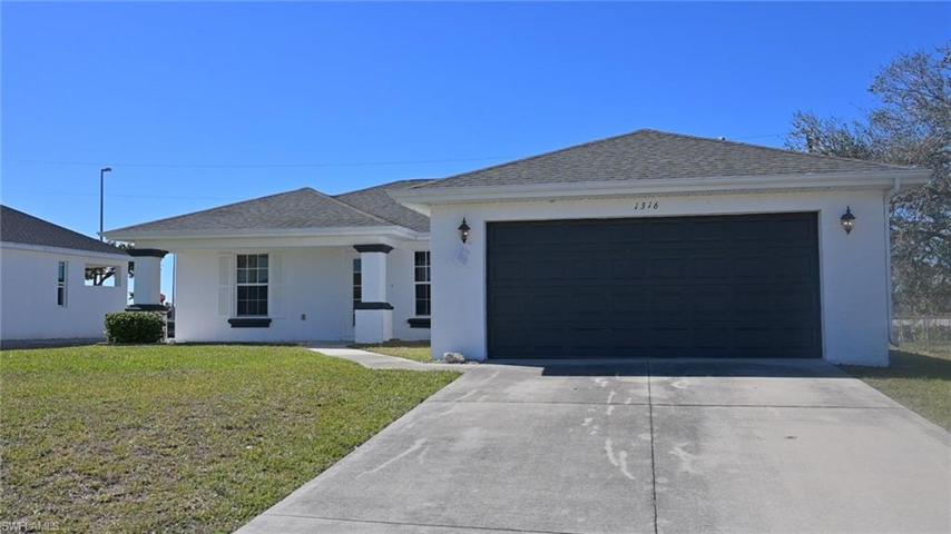 1316 NE 16th  PL, Cape Coral, FL 33909