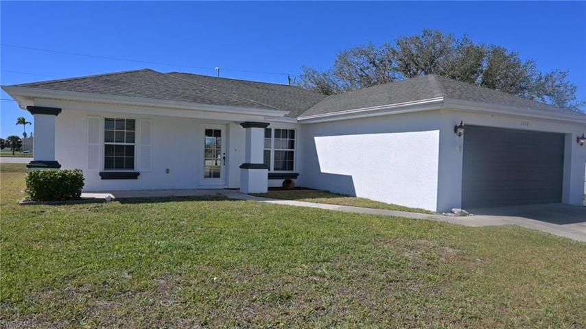 1316 NE 16th  PL, Cape Coral, FL 33909