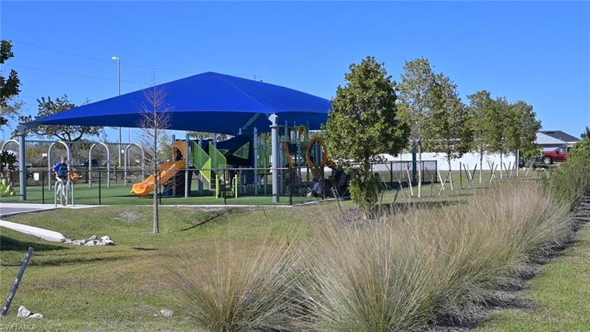1316 NE 16th  PL, Cape Coral, FL 33909