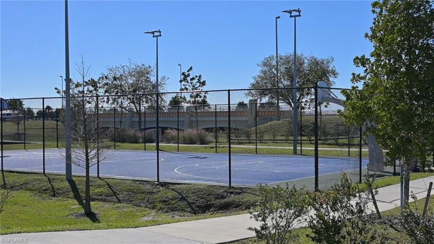 1316 NE 16th  PL, Cape Coral, FL 33909