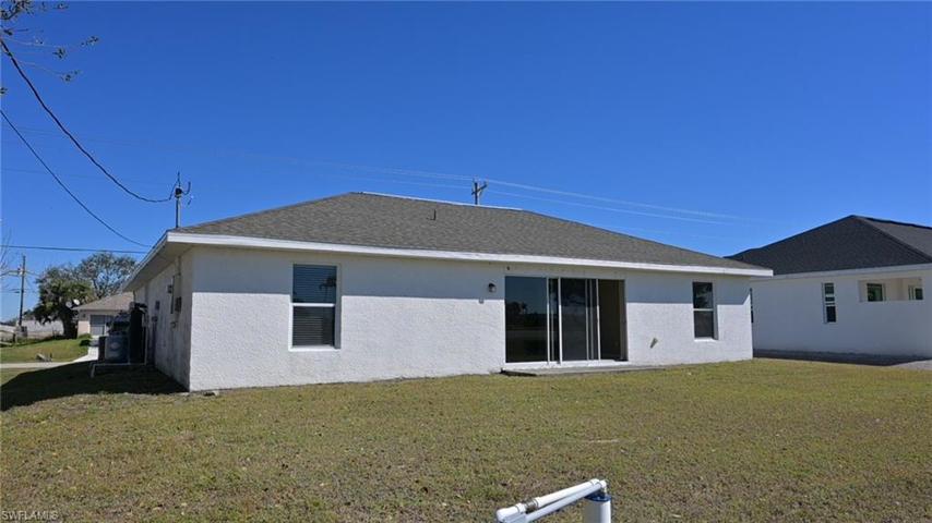1316 NE 16th  PL, Cape Coral, FL 33909