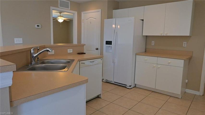 1316 NE 16th  PL, Cape Coral, FL 33909