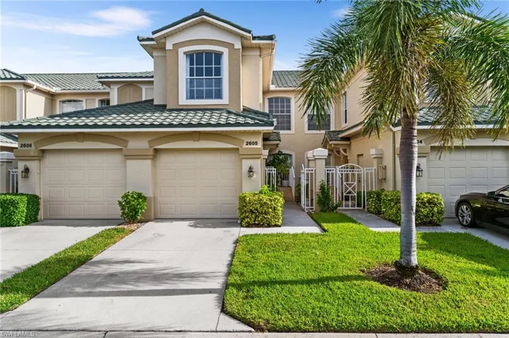 View of front of home.