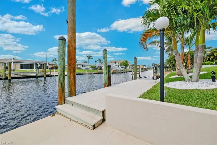 Dock and deck area