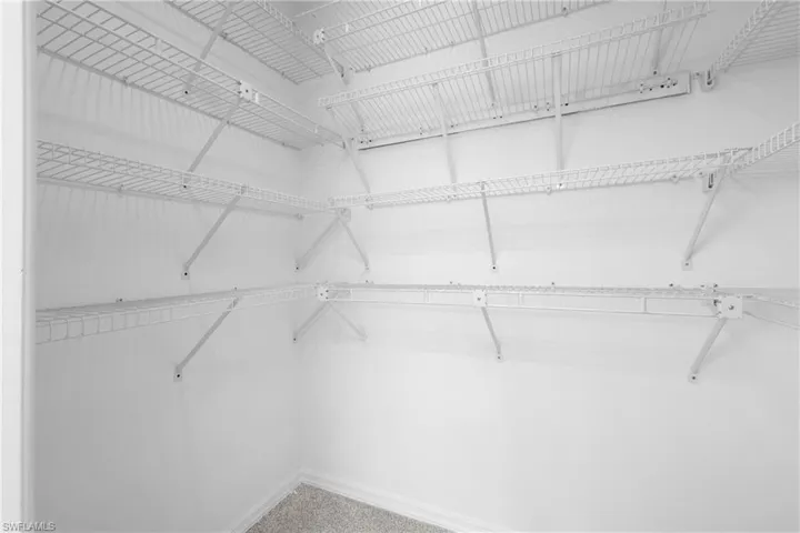 Guest bedroom 2 closet