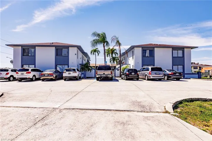 4708-4712 SE 5th  PL, Cape Coral, FL 33904