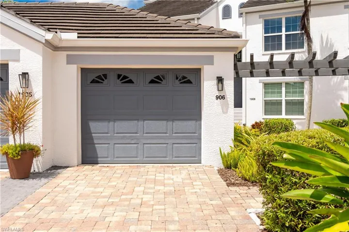 5923 Sand Wedge Ln 1906, Naples, Florida 34110