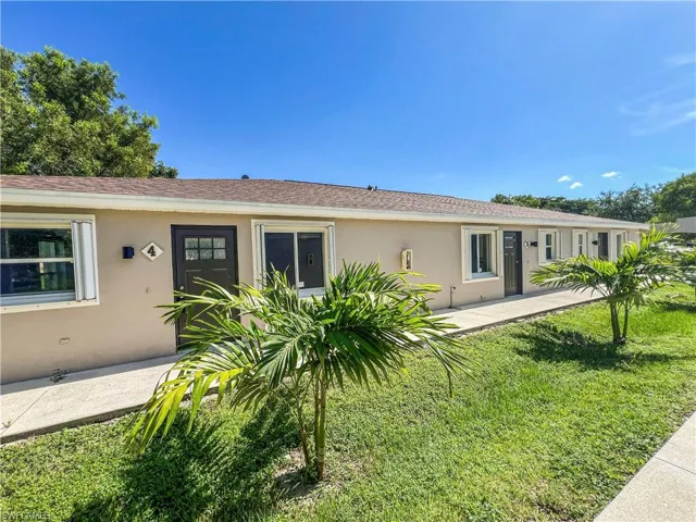 1321 Se 8th Ave 4, Cape Coral, Florida 33990