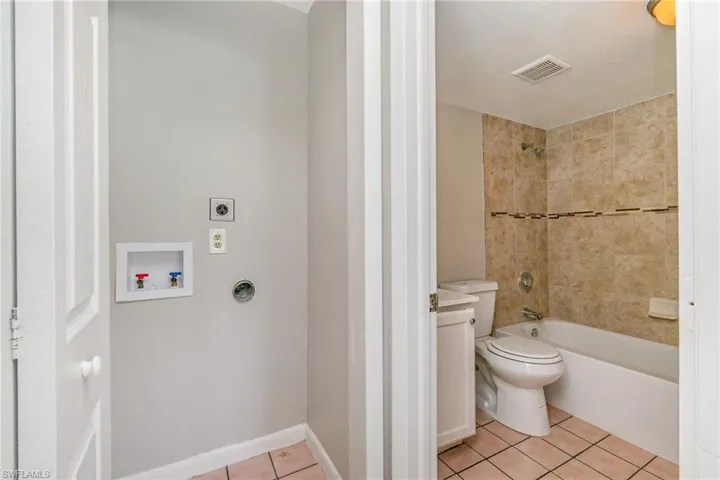 17395  Dumont  DR, Fort Myers, FL 33967