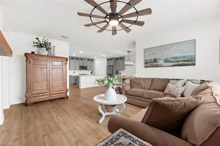 17914 Canopy Pl, Bradenton, Florida 34211