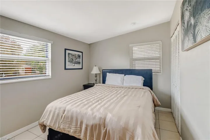 2140 Harbor Ln, Naples, Florida 34104