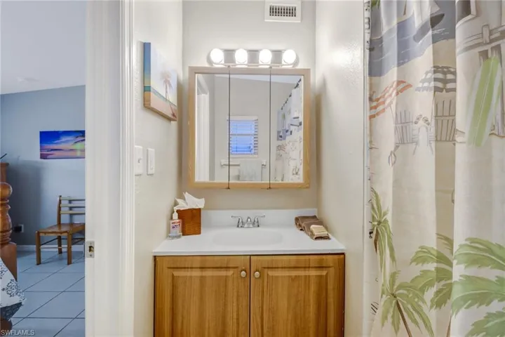 2140 Harbor Ln, Naples, Florida 34104