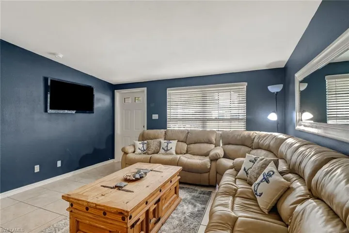 2140 Harbor Ln, Naples, Florida 34104
