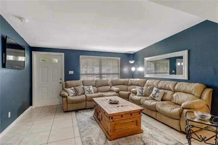 2140 Harbor Ln, Naples, Florida 34104