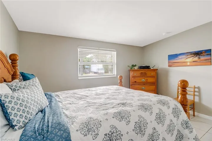 2140 Harbor Ln, Naples, Florida 34104