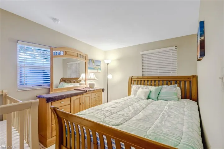 2140 Harbor Ln, Naples, Florida 34104