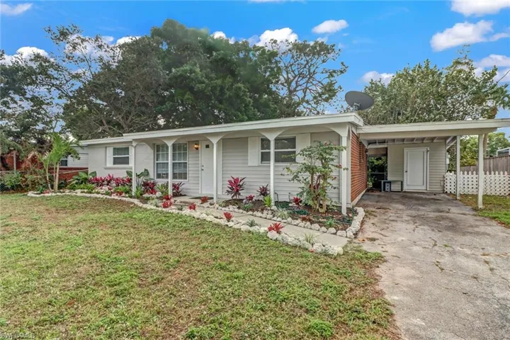 2140 Harbor Ln, Naples, Florida 34104