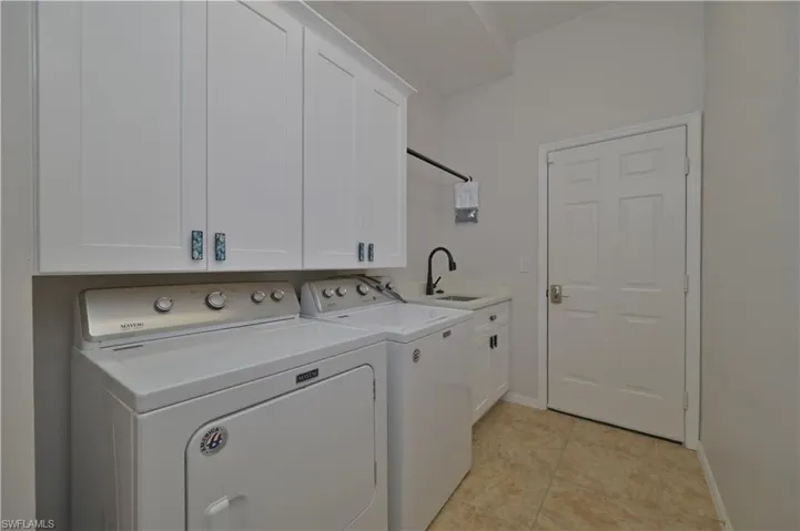 14111 Creek Ct, Fort Myers, Florida 33908