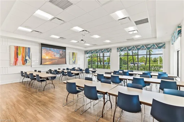 Arts & Crafts Room
