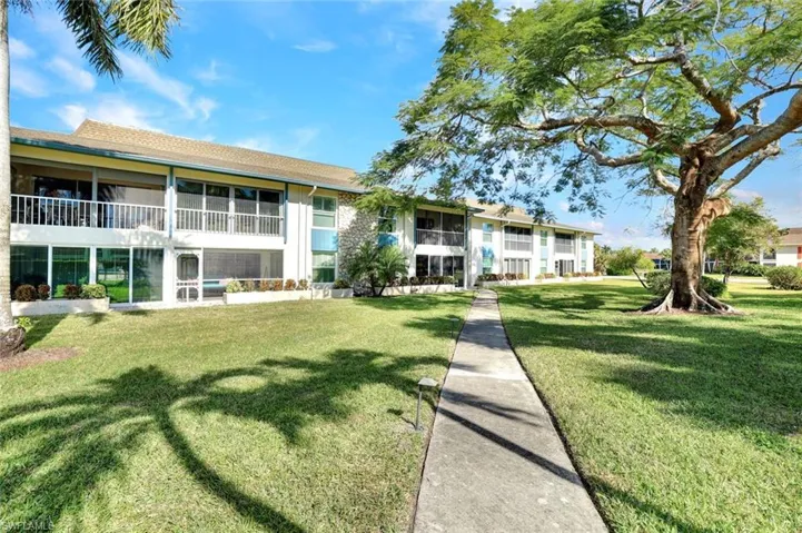 View of apartment building / complex
