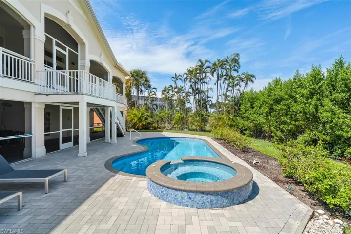 824 Birdie View Pt, Sanibel, Florida 33957