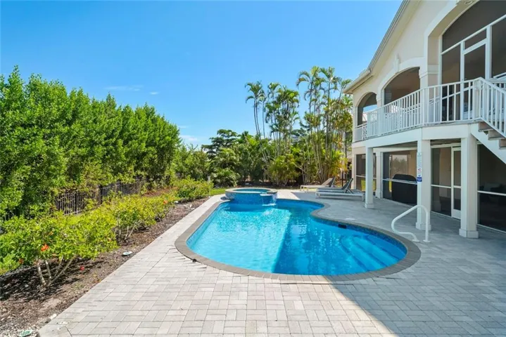 824 Birdie View Pt, Sanibel, Florida 33957