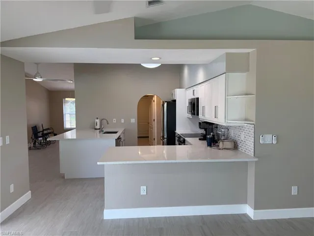 11574 Royal Tee Cir W, Cape Coral, Florida 33991