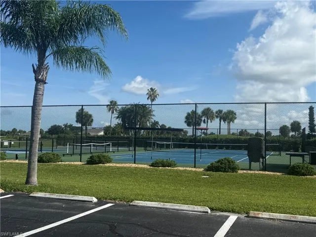 11574 Royal Tee Cir W, Cape Coral, Florida 33991