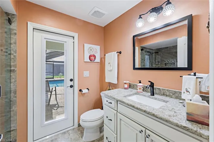 307 SE 33rd TER, CAPE CORAL FL 33904